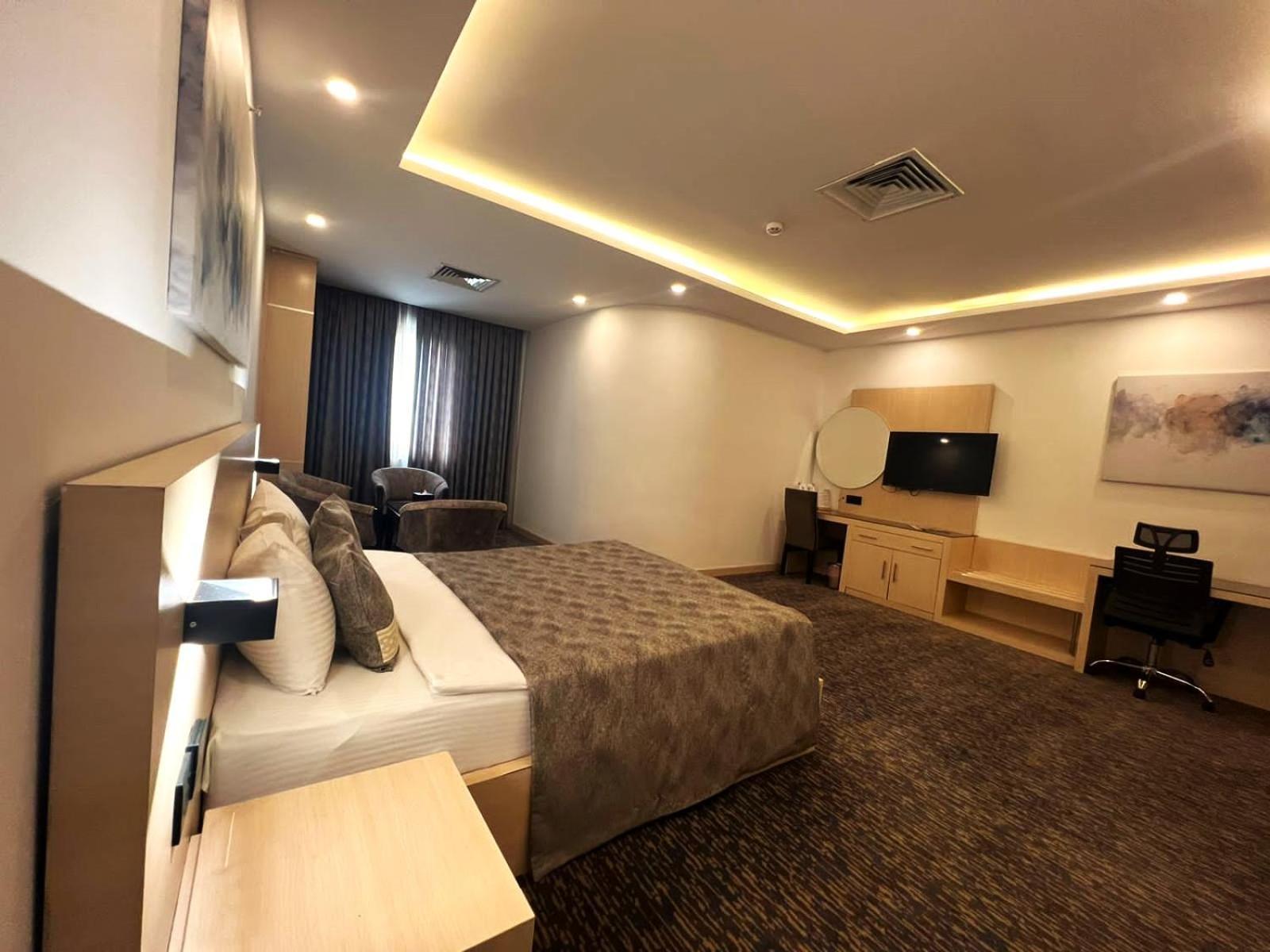 Van Royal Hotel Erbil Bagian luar foto