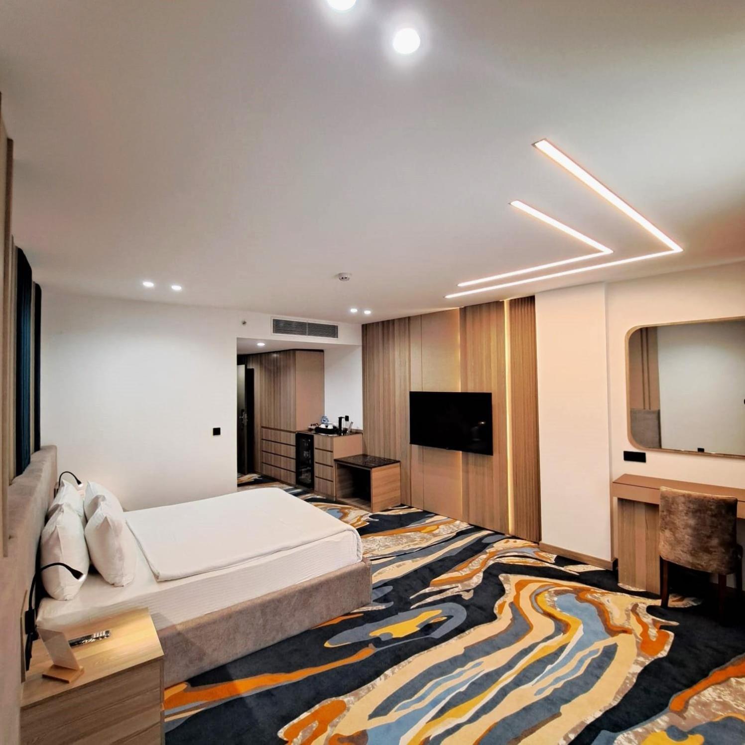 Van Royal Hotel Erbil Bagian luar foto